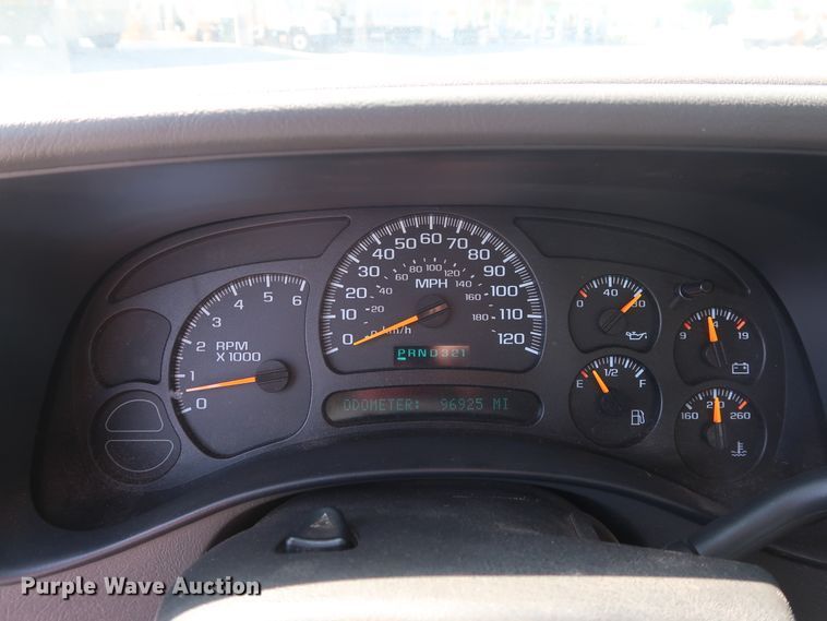 image for item DH3527 2005 GMC Sierra 1500 pickup truck