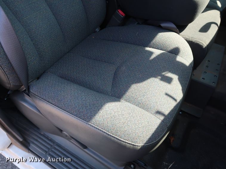 image for item DH3527 2005 GMC Sierra 1500 pickup truck