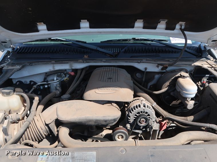 image for item DH3527 2005 GMC Sierra 1500 pickup truck