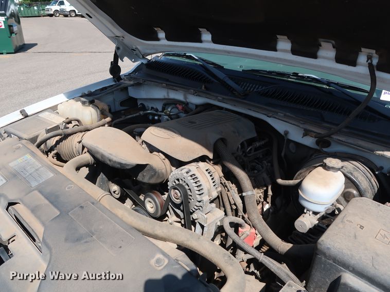 image for item DH3527 2005 GMC Sierra 1500 pickup truck