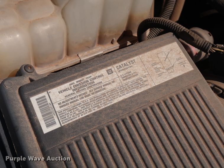 image for item DH3527 2005 GMC Sierra 1500 pickup truck