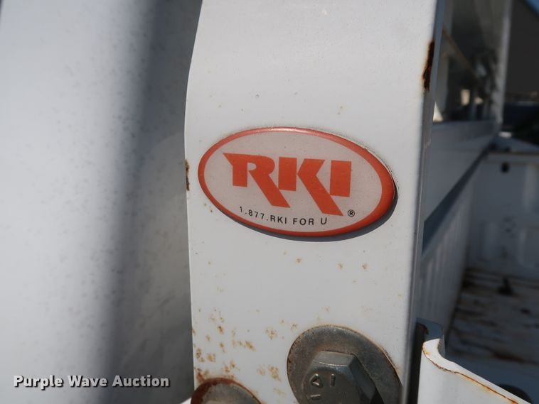 image for item DH3527 2005 GMC Sierra 1500 pickup truck