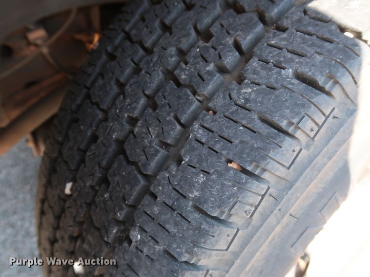 image for item DH3527 2005 GMC Sierra 1500 pickup truck