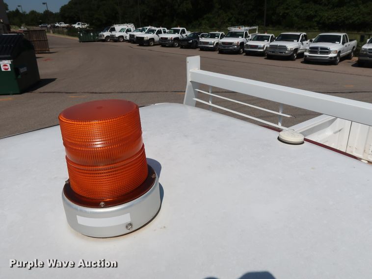 image for item DH3527 2005 GMC Sierra 1500 pickup truck