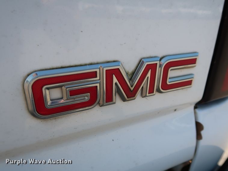 image for item DH3527 2005 GMC Sierra 1500 pickup truck