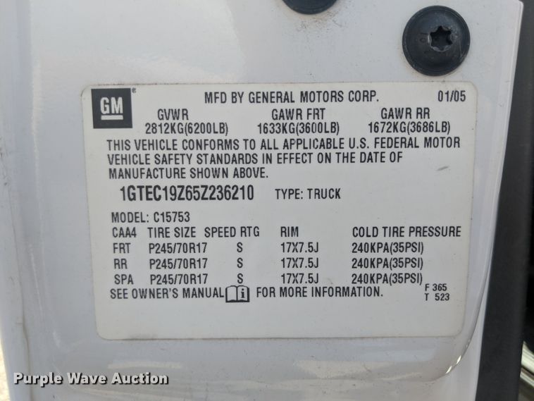 image for item DH3527 2005 GMC Sierra 1500 pickup truck