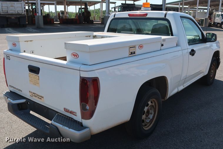 image for item DH3528 2005 GMC Canyon pickup truck