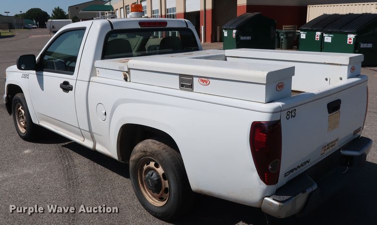 image for item DH3528 2005 GMC Canyon pickup truck