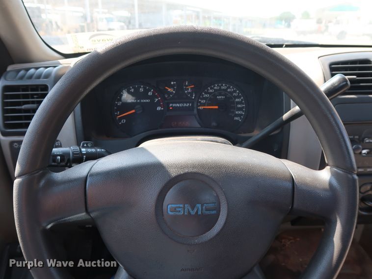 image for item DH3528 2005 GMC Canyon pickup truck