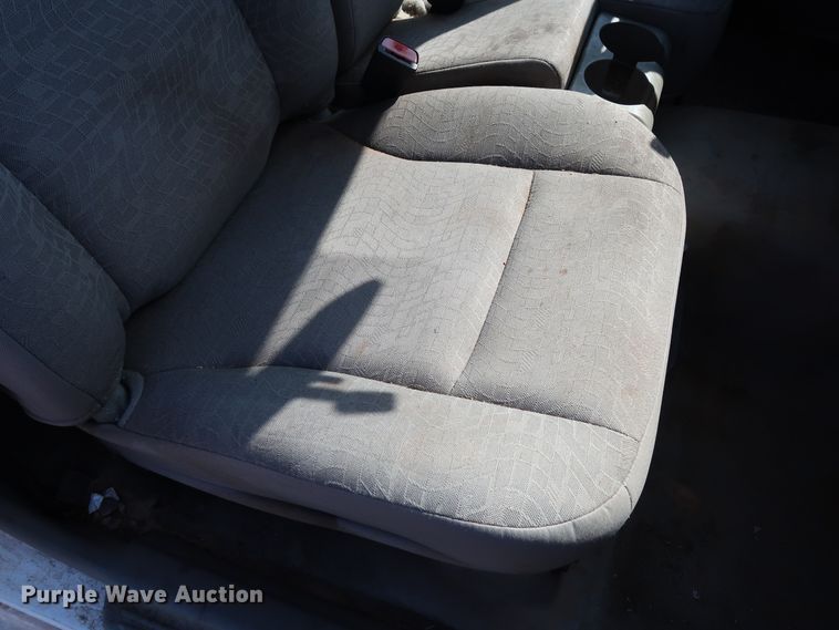 image for item DH3528 2005 GMC Canyon pickup truck