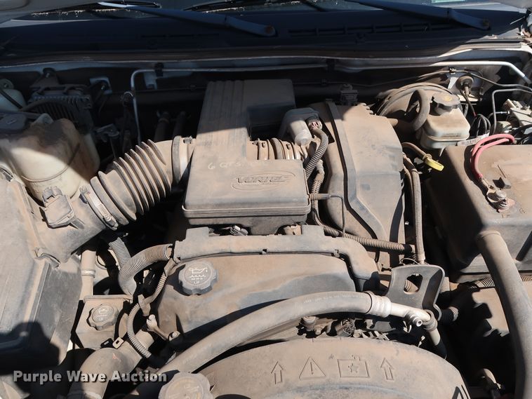 image for item DH3528 2005 GMC Canyon pickup truck