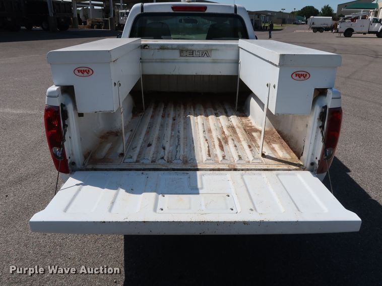 image for item DH3528 2005 GMC Canyon pickup truck