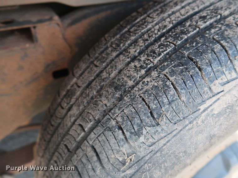 image for item DH3528 2005 GMC Canyon pickup truck