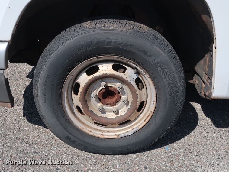 image for item DH3528 2005 GMC Canyon pickup truck