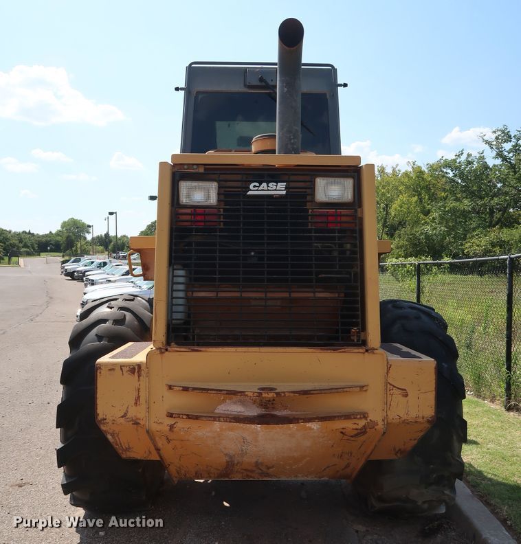 image for item DH3529 1998 Case 621B wheel loader