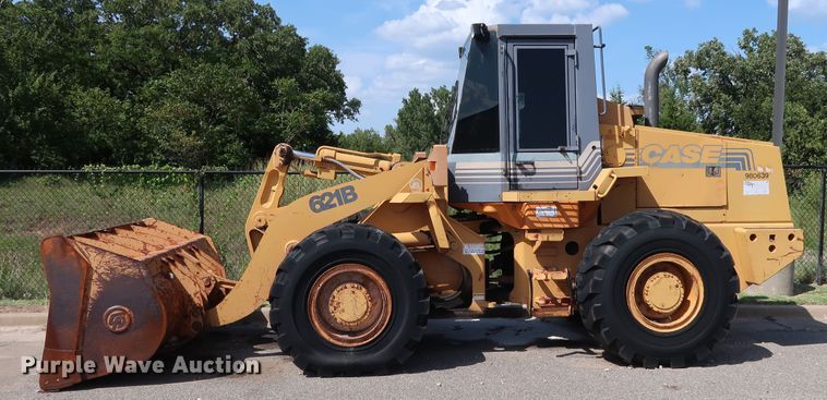 image for item DH3529 1998 Case 621B wheel loader