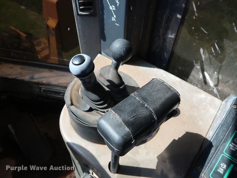 image for item DH3529 1998 Case 621B wheel loader