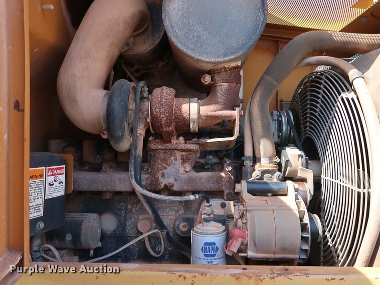 image for item DH3529 1998 Case 621B wheel loader