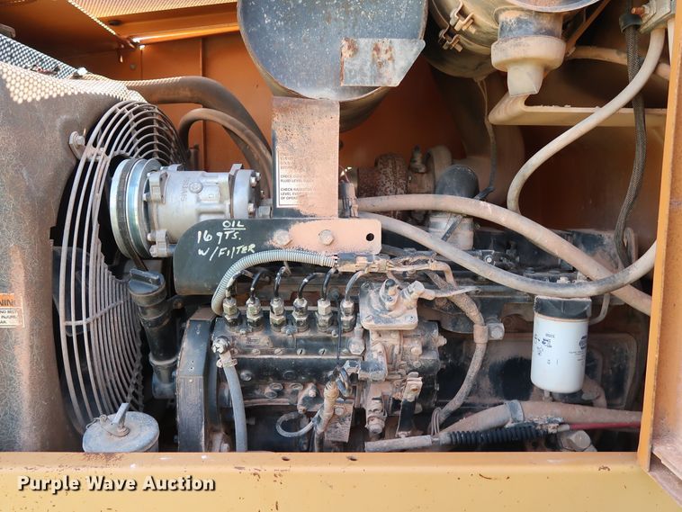 image for item DH3529 1998 Case 621B wheel loader