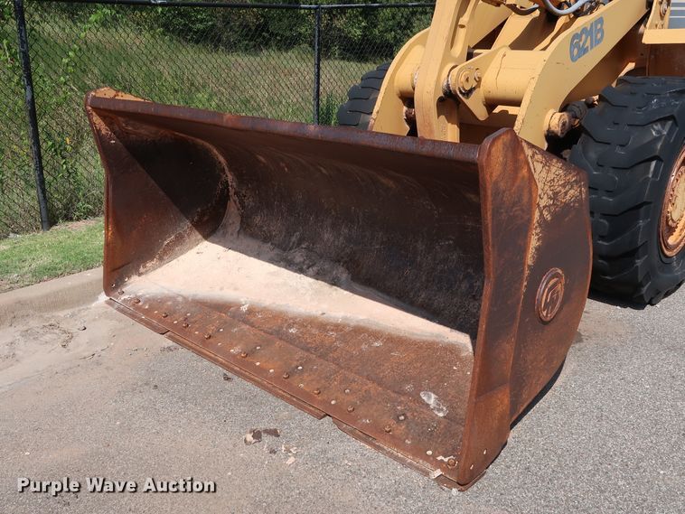 image for item DH3529 1998 Case 621B wheel loader