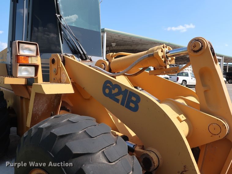 image for item DH3529 1998 Case 621B wheel loader