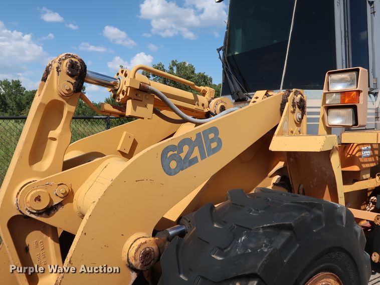 image for item DH3529 1998 Case 621B wheel loader