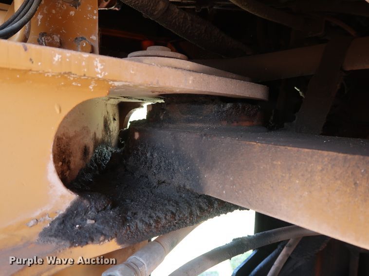 image for item DH3529 1998 Case 621B wheel loader