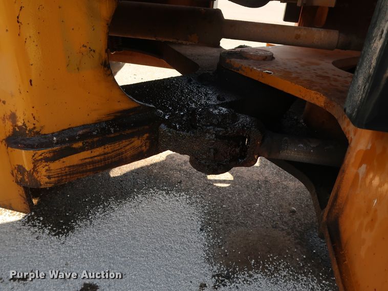 image for item DH3529 1998 Case 621B wheel loader