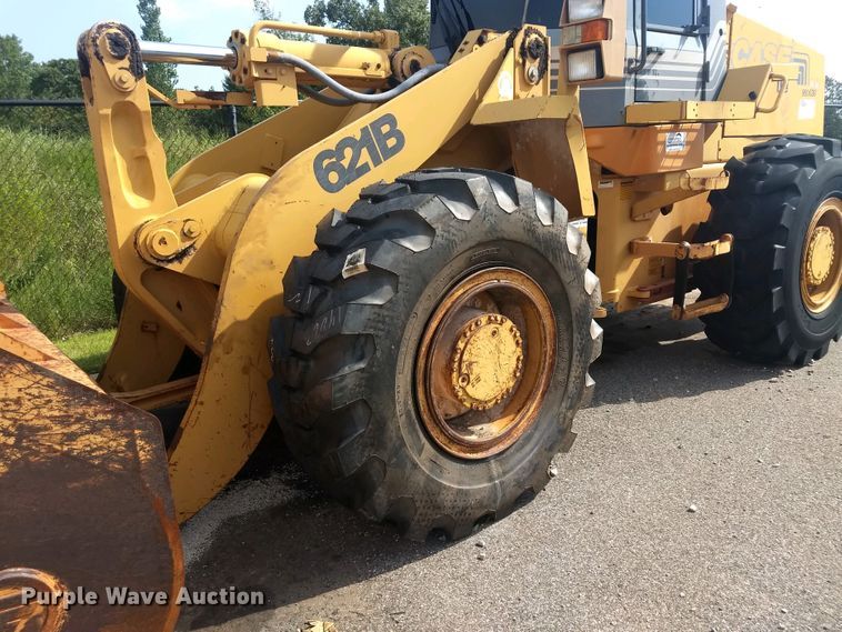 image for item DH3529 1998 Case 621B wheel loader