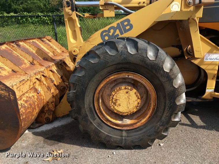 image for item DH3529 1998 Case 621B wheel loader
