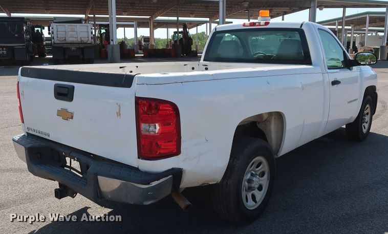 image for item DH3530 2007 Chevrolet Silverado 1500 pickup truck