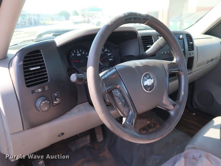 image for item DH3530 2007 Chevrolet Silverado 1500 pickup truck