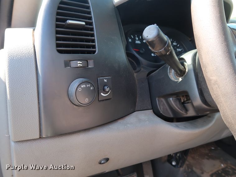 image for item DH3530 2007 Chevrolet Silverado 1500 pickup truck