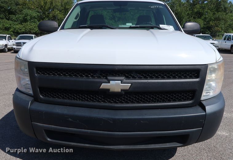 image for item DH3530 2007 Chevrolet Silverado 1500 pickup truck