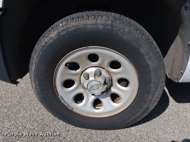 image for item DH3530 2007 Chevrolet Silverado 1500 pickup truck