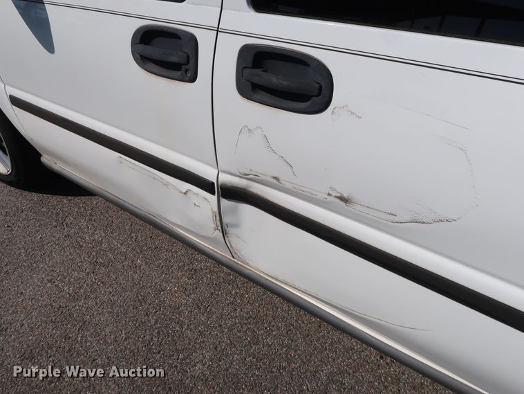 image for item DH3531 2005 Chevrolet Uplander van