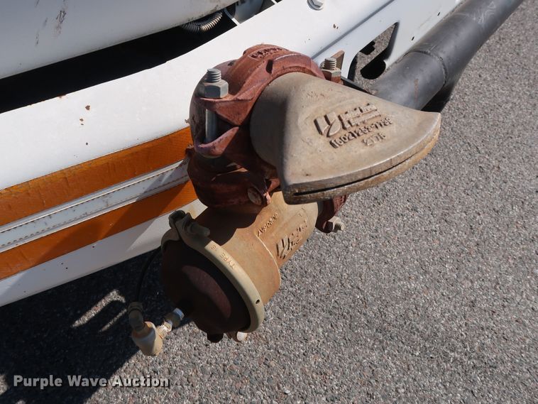 image for item DH3532 1992 Ford F700 water truck