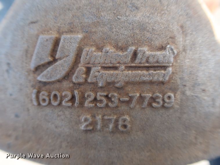 image for item DH3532 1992 Ford F700 water truck