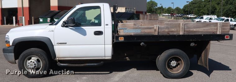 image for item DH3533 2002 Chevrolet Silverado 3500 dump flatbed pickup truck