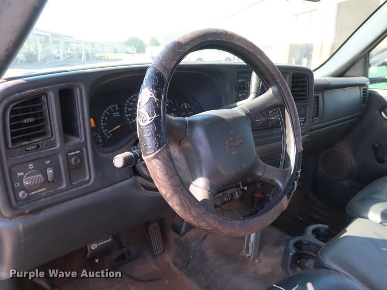 image for item DH3533 2002 Chevrolet Silverado 3500 dump flatbed pickup truck