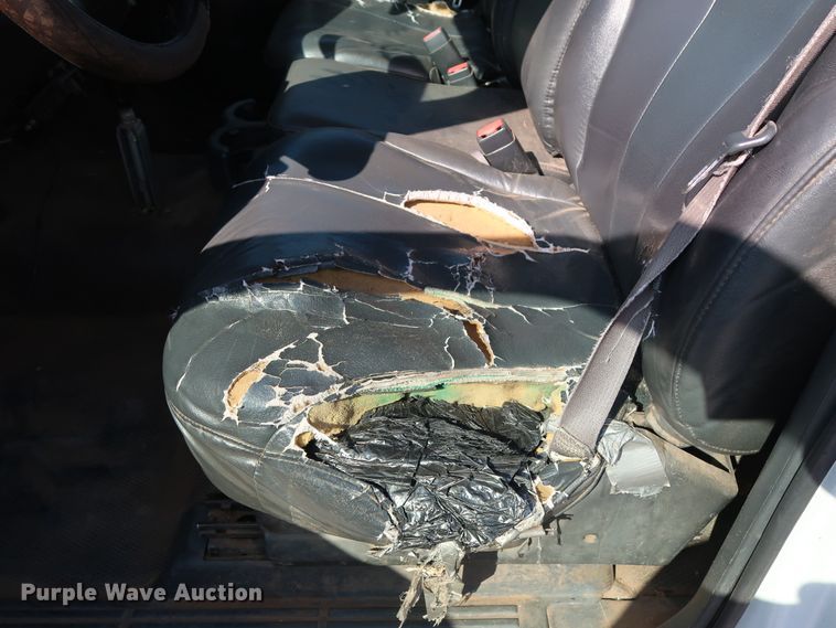 image for item DH3533 2002 Chevrolet Silverado 3500 dump flatbed pickup truck