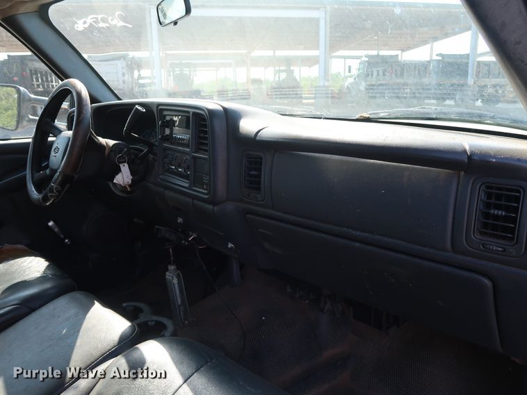 image for item DH3533 2002 Chevrolet Silverado 3500 dump flatbed pickup truck