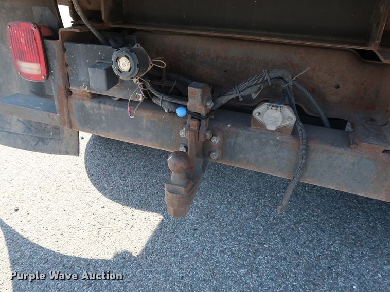 image for item DH3533 2002 Chevrolet Silverado 3500 dump flatbed pickup truck