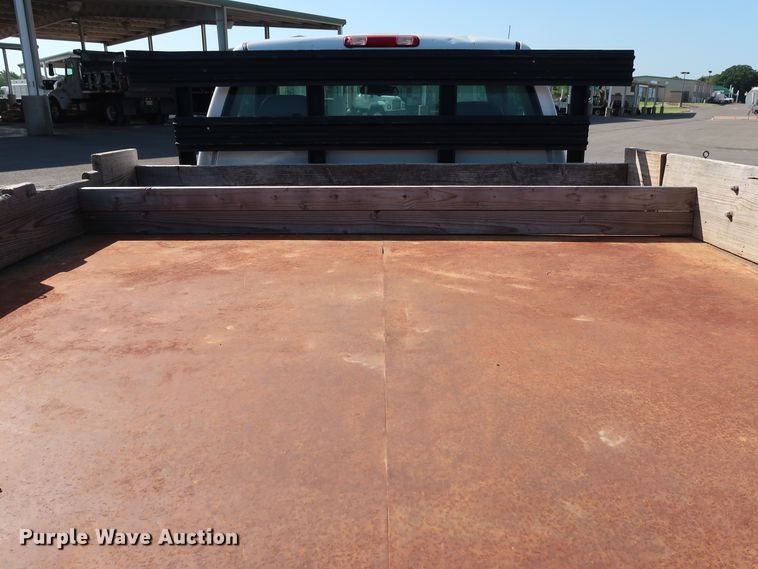 image for item DH3533 2002 Chevrolet Silverado 3500 dump flatbed pickup truck