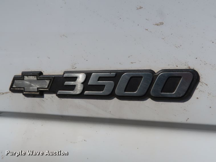 image for item DH3533 2002 Chevrolet Silverado 3500 dump flatbed pickup truck