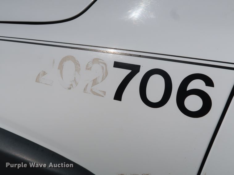 image for item DH3533 2002 Chevrolet Silverado 3500 dump flatbed pickup truck