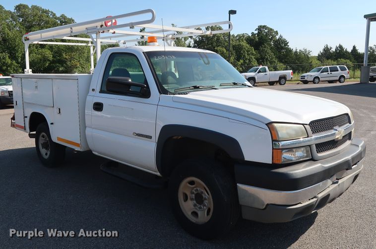 image for item DH3534 2003 Chevrolet Silverado 2500HD utility bed pickup truck