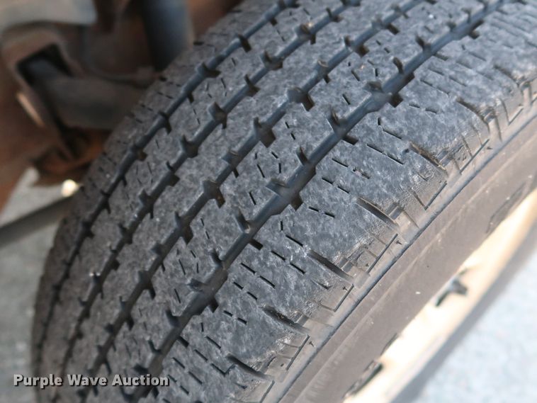 image for item DH3534 2003 Chevrolet Silverado 2500HD utility bed pickup truck