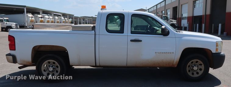 image for item DH3537 2009 Chevrolet Silverado 1500 Ext. Cab pickup truck