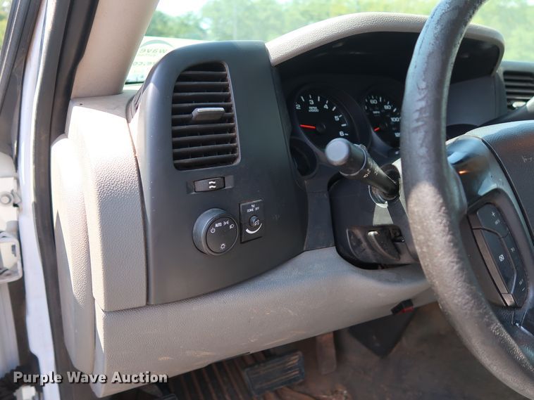 image for item DH3537 2009 Chevrolet Silverado 1500 Ext. Cab pickup truck